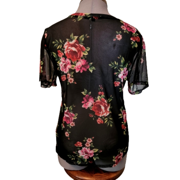 ROSES ☆ FLORAL PRINT ☆  BLACK MESH TEE ☆ 2x ☆ NWOT - Picture 7 of 9